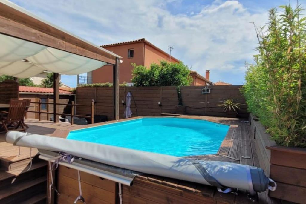 Jolie 3 Faces Piscine Villa